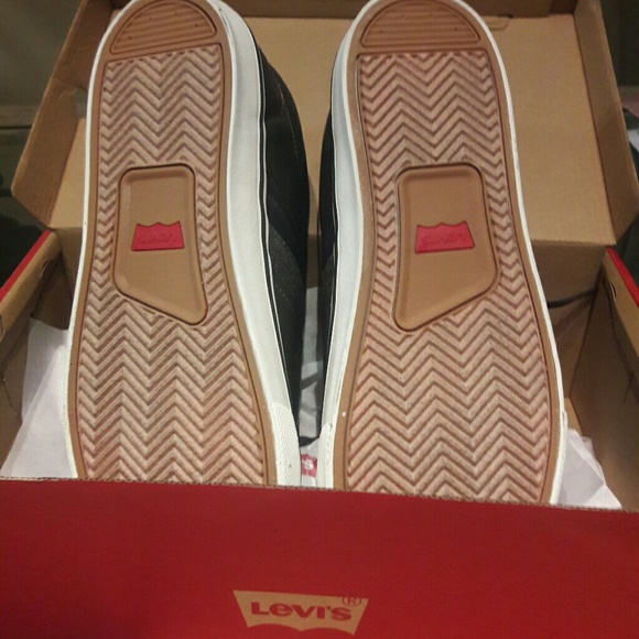 Levi's Men Shoes - Picture 4 of 4